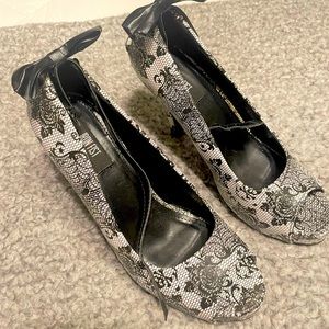 Ironfist heels size 9